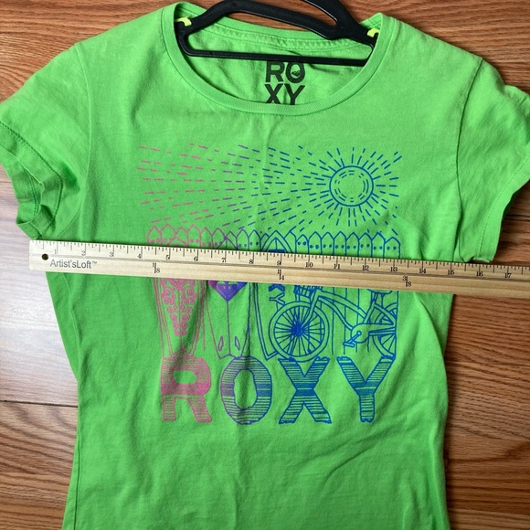 Roxy T-Shirt - Picture 2 of 6